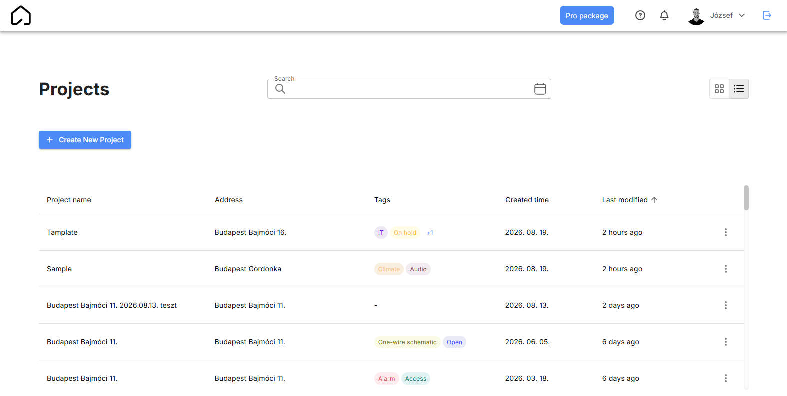 The new home screen in grid view with project cards and a list/grid toggle.